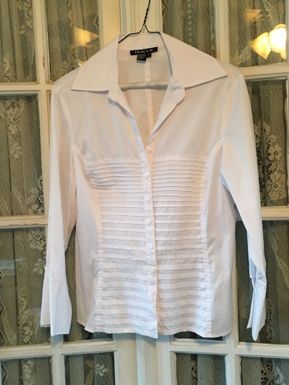 TRACY M  Ladies White Blouse  Size Small